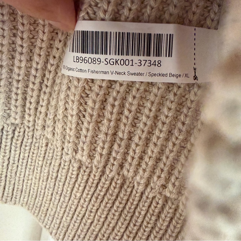 NWT Quince 100% Organic Coton Fisherman V-Neck Sweater in Speckled Beige - Picture 8 of 10